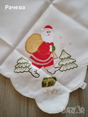 Коледна покривка , снимка 6 - Покривки за маси - 52432586