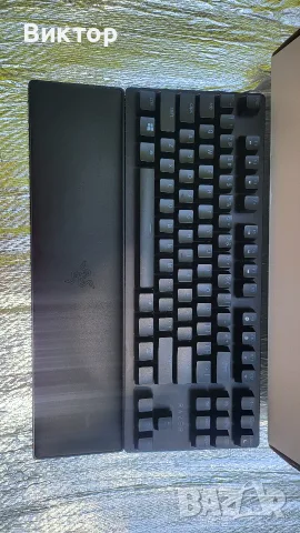 Клавиатура Razer Huntsman V2 TKL, Analog, червени суичове, в отлично състояние,, снимка 3 - Клавиатури и мишки - 55742563