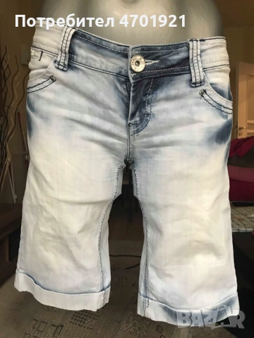 Дамски дънкови бермуди, снимка 5 - Къси панталони и бермуди - 53216077