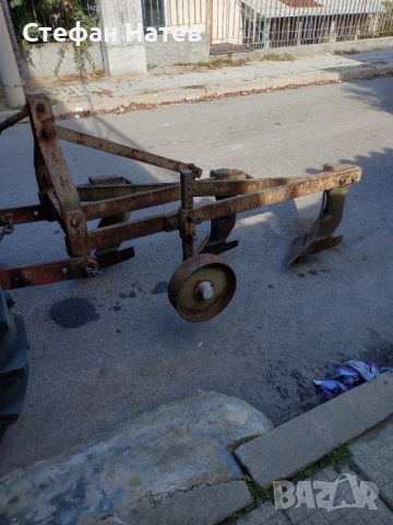 Продавам плуг, снимка 3 - Селскостопанска техника - 52178420