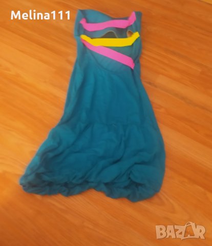 Продава рокля тип отдолу балон, снимка 1 - Рокли - 34086556