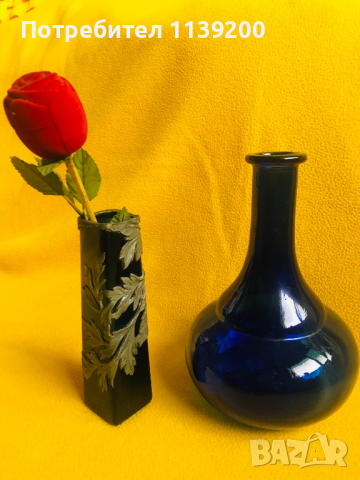 2 винтидж френски стъклени сини вази, снимка 9 - Вази - 36520724