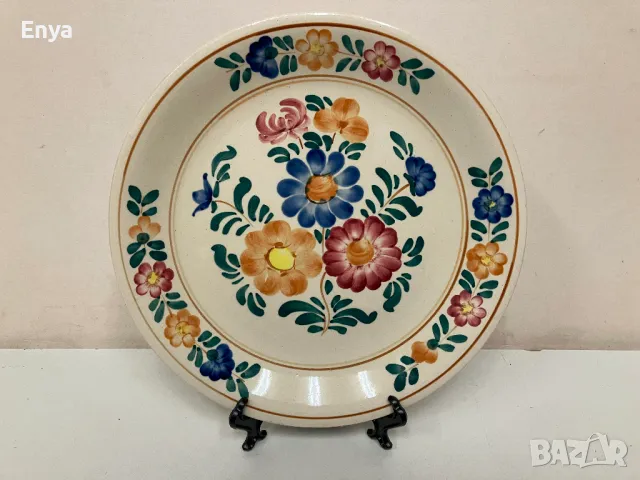 Порцеланова, ръчно рисувана чиния за стена