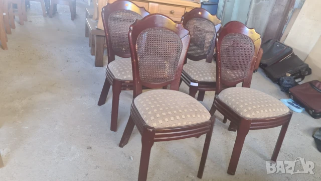стол с ратан и дамаска внос от Европа, снимка 2 - Столове - 50681020
