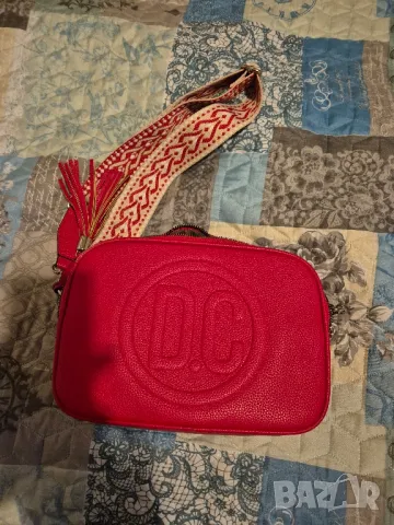 червена чанта, снимка 5 - Чанти - 48934069