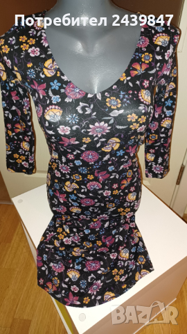 Черна рокля на цветя, снимка 1