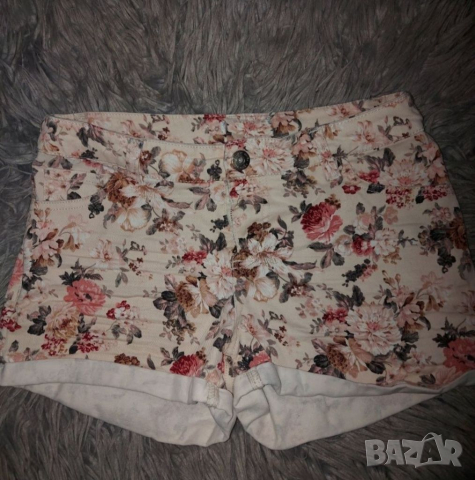 Къси дънкови панталонки S/M, снимка 1