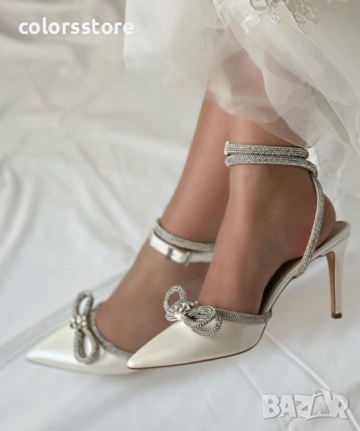 Сандали на ток - екрю сатен - BY22