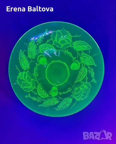 🌿🌱🍃 Старинна  фруктиера вазелиново ураново стъкло