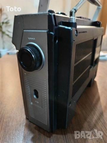 Hitachi TRK 5661, снимка 7 - Радиокасетофони, транзистори - 53505151