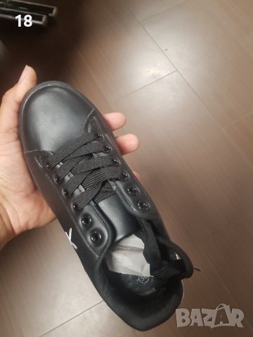 Обувки, снимка 5 - Дамски ежедневни обувки - 41504070