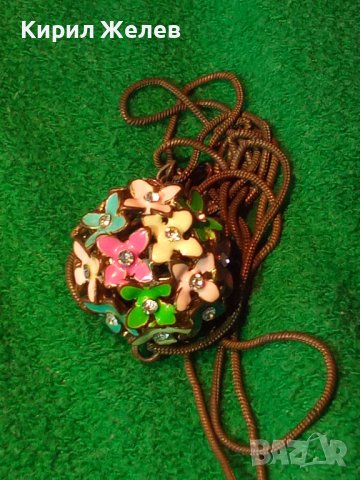 ПРЕКРАСЕН ФЛОРАЛЕН АЖУРЕН ЕМАЙЛИРАН КРИСТАЛЕН ВИНТИДЖ АРТ МЕДАЛЬОН с ДЪЛГА СТАРА МЕДНА ВЕРИЖКА 37025, снимка 2 - Антикварни и старинни предмети - 39941351