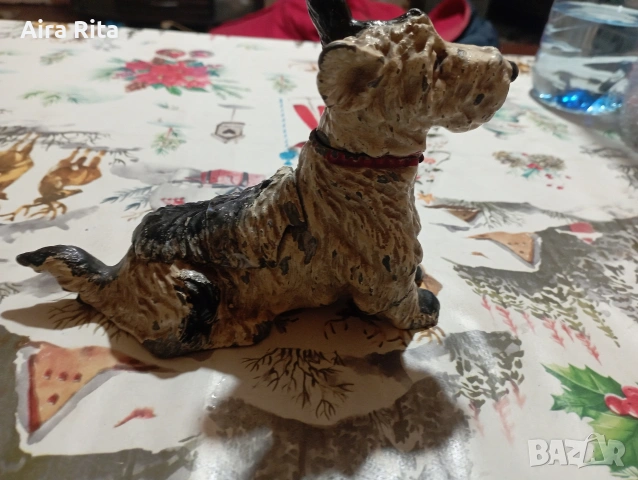 Запалка със пепелник.Много добро състояние за годините.Оригиналната боя,произведено 1920г.