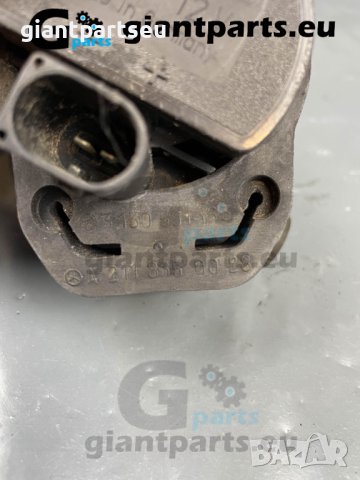 Помпа охлаждане за Мерцедес Mercedes W211 W164 W251 , A2118350028, снимка 2 - Части - 40168828