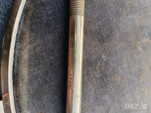 Продавам стар грамофон с манивела с пружина, снимка 7 - Антикварни и старинни предмети - 53151098