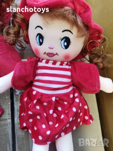 Червен шапчица,плюшена,два размера