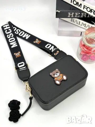 Love Moschino дамски чанти Различни цветове , снимка 2 - Чанти - 49123604