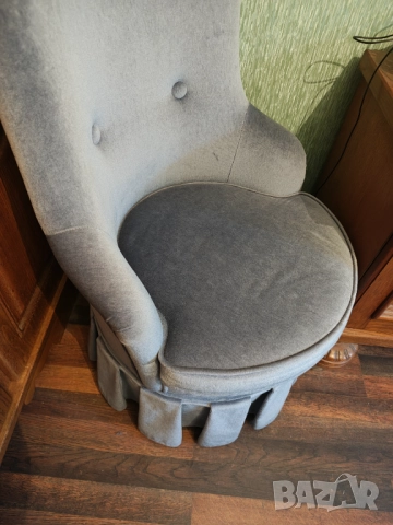 Кокетно ретро канапе, снимка 4 - Дивани и мека мебел - 51485025