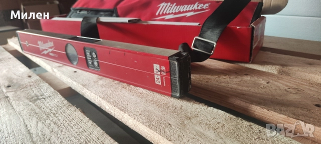 Дигитален нивелир Milwaukee REDSTICK, 60 см, снимка 2 - Други инструменти - 52646291