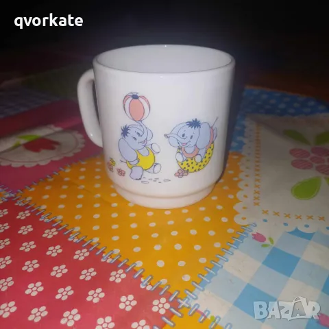 Детска чаша със слончета