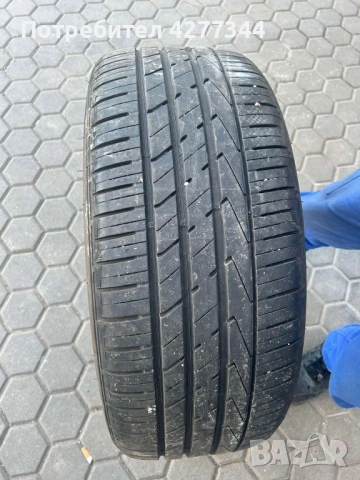 Продавам 4 бр. летни гуми Hankook 235/50/19
