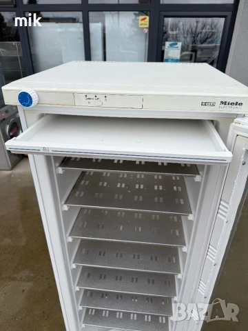 Минусова хладилна витрина Миеле 162 см , снимка 11 - Витрини - 53427205