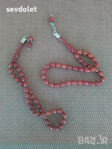 Лот от стилни и красиви броеници.Обявената цена е за двете., снимка 2 - Колекции - 51490441