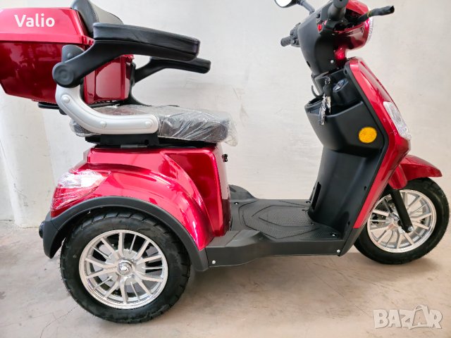 Електрическа триколка,скутер B1-1500w модел 2024 год., снимка 1 - Мотоциклети и мототехника - 29861768