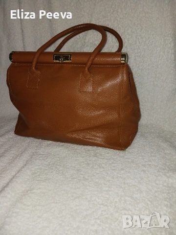 Чанта от естествена кожа, снимка 2 - Чанти - 53480088