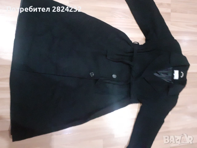 Кашмирено палто на Gianni Versace , снимка 2 - Палта, манта - 53328726