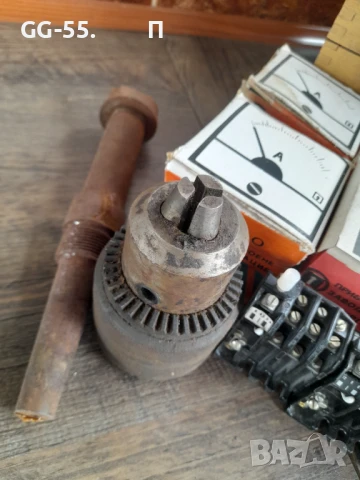 Патроник за бормашина, снимка 3 - Резервни части за машини - 50487548