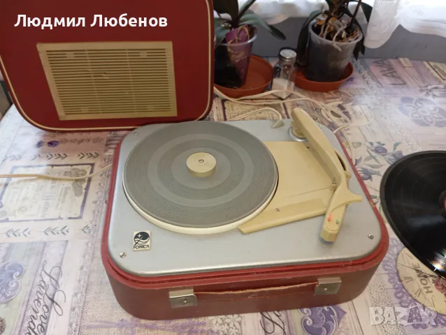 Ретро грамофон Fonica от 1966г., снимка 6 - Грамофони - 55853056