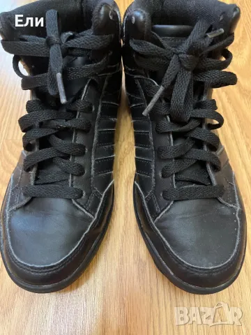 Маратонки adidas р.33, снимка 2 - Детски маратонки - 47330606