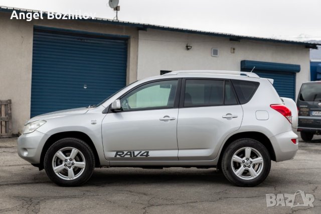 Toyota Rav4 2.2D4D 136kc, снимка 8 - Автомобили и джипове - 43991163