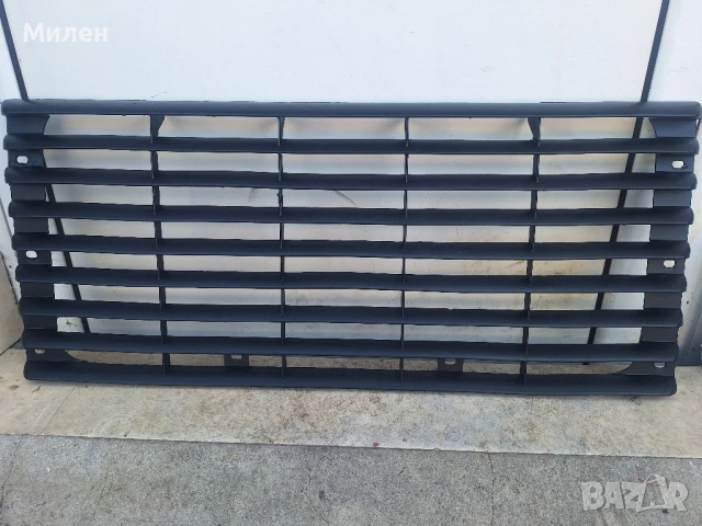 Декоративна Решетка Пред Радиатора Land Rover Defender 2007-2014 Година Ланд Ровър Дефендър