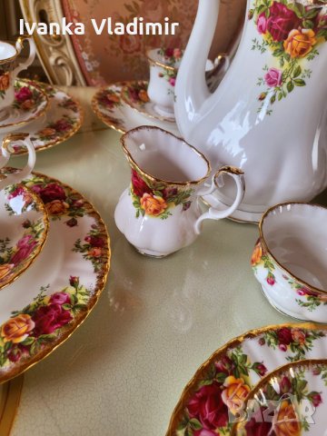 Сервиз за чай/кафе Royal Albert Old County Rose , снимка 14 - Сервизи - 40595857