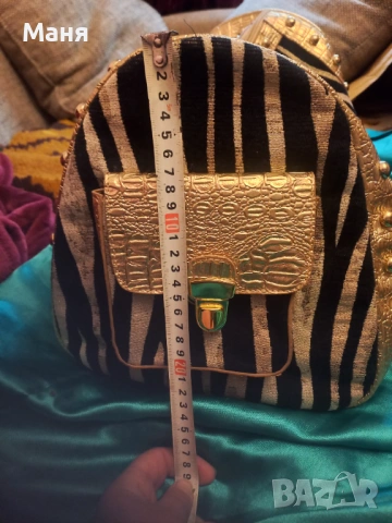 Златна чанта сак, снимка 3 - Чанти - 49200450