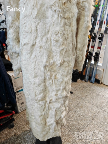 Дълго дамско палто естествен косъм, снимка 12 - Палта, манта - 51930647