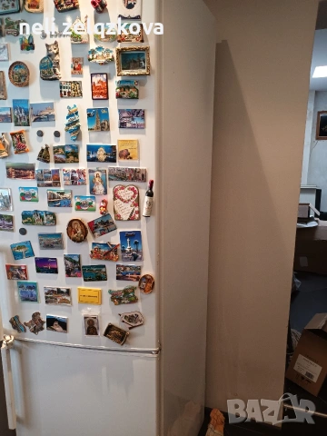 Хладилник Бош, с фризер и е внос от Германия , снимка 2 - Хладилници - 53635588