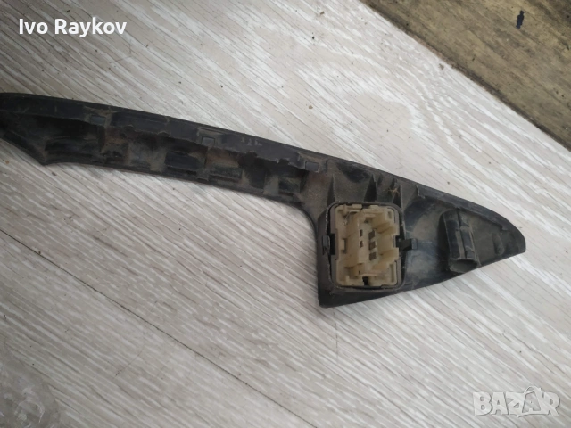 Дясна дръжка ,Бутон, копче стъкла за VW Golf MK3 , 1H4867197A, снимка 3 - Части - 53174085