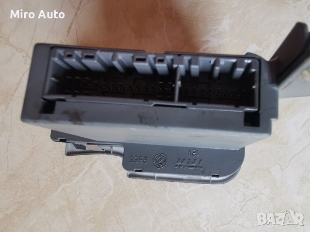 Управление за Ел. Стъкла TRW от двуврата Алфа Ромео 147, снимка 3 - Части - 41455993