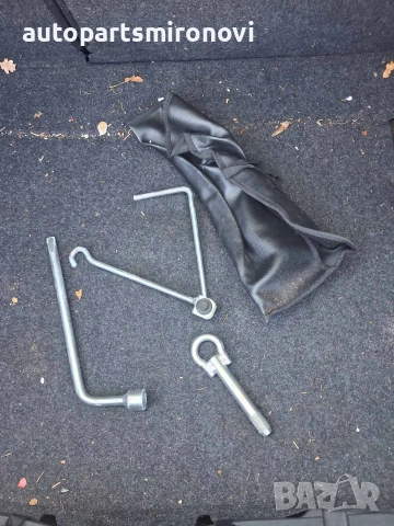 На части Аурис фейслифт 1.3 vvti, снимка 6 - Автомобили и джипове - 53830886