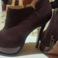 Обувки, снимка 4 - Дамски обувки на ток - 40692248