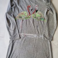 Памучна рокля с пайети, снимка 1 - Детски рокли и поли - 38602521