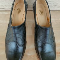 Нови кожени бълг. обувки, снимка 4 - Дамски обувки на ток - 39909541