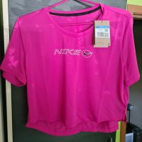 Nike Training оригинална, дамска блуза за спорт М размер, снимка 4 - Тениски - 41850206