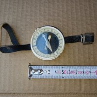 Стар ръчен компас - СССР, снимка 2 - Антикварни и старинни предмети - 41724689