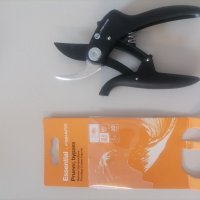 Продавам градинска /лозарска ножица Fiskars, снимка 2 - Градински инструменти - 40998341