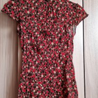 Дамска блуза с къс ръкав и с поло яка, в червена щампа , снимка 5 - Корсети, бюстиета, топове - 39568505