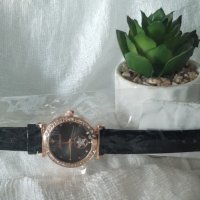 Луксозен дамски кварцов часовник, снимка 3 - Дамски - 41646396